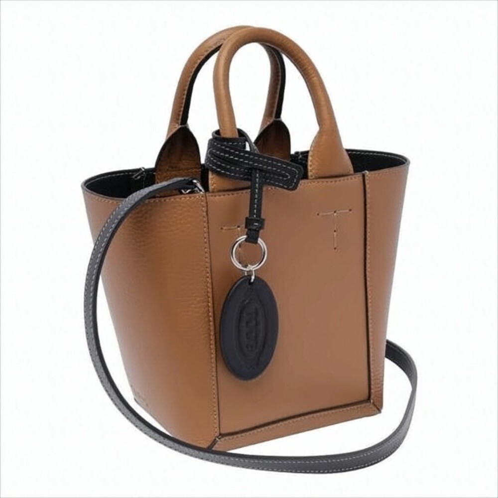 Tods Textured Leather Tote Bag With Detachable Strap - NWT - Picture 2 of 4
